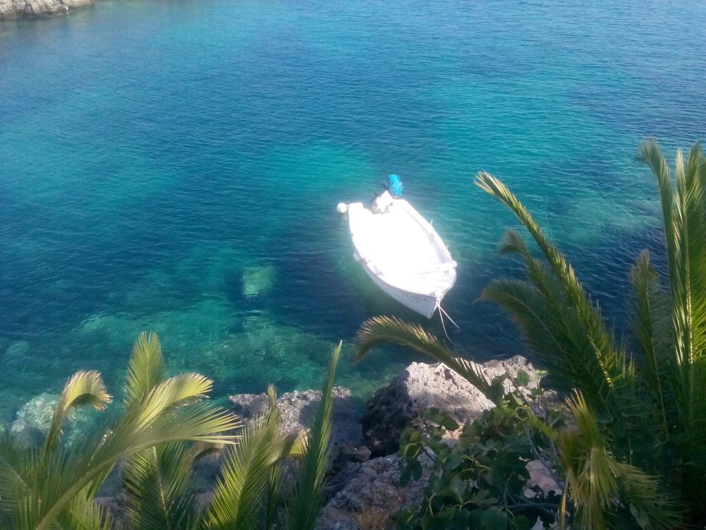 Mary'S Studios Agia Pelagia  Exterior photo