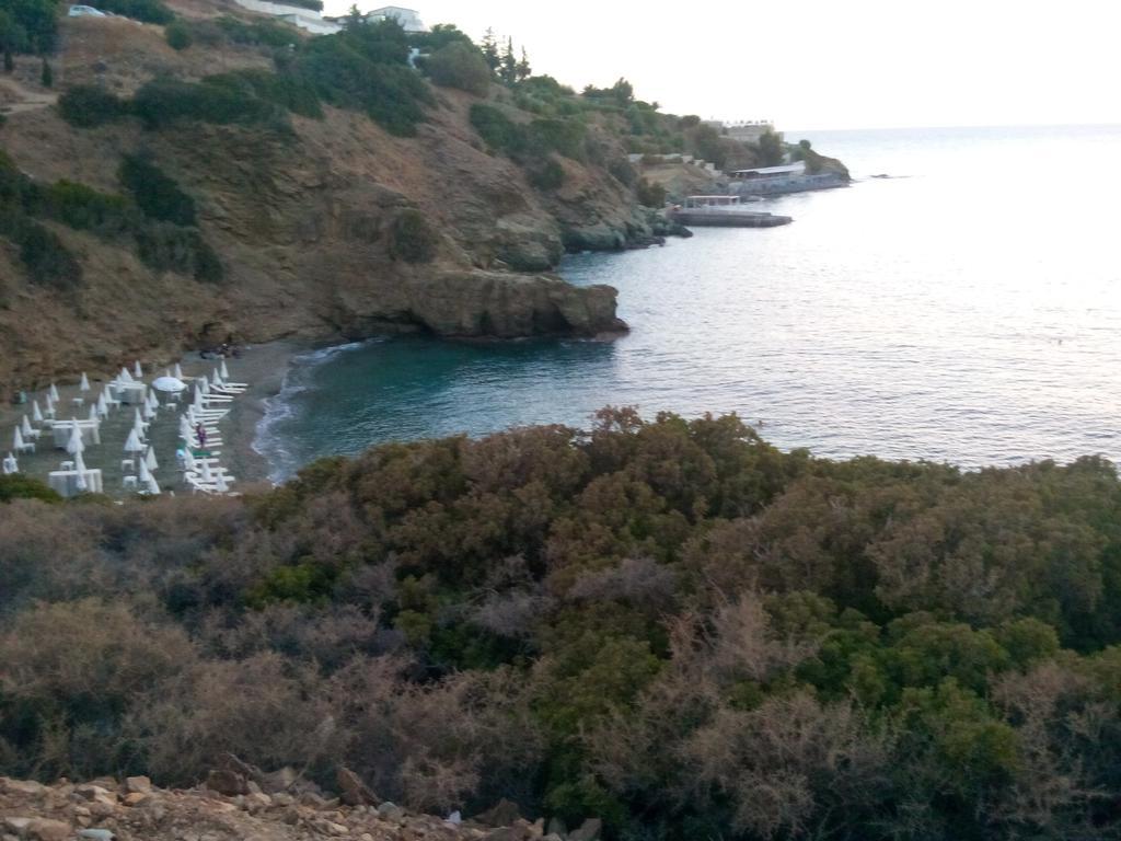 Mary'S Studios Agia Pelagia  Exterior photo